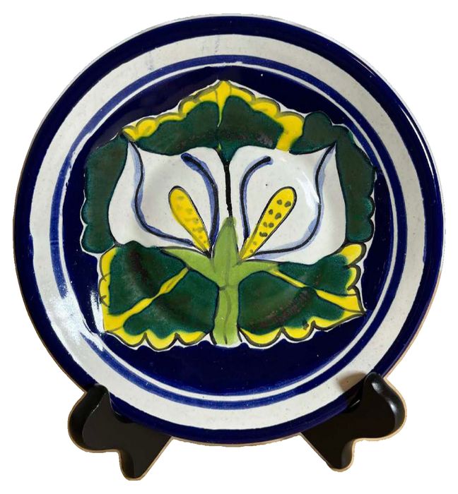 Hand-Painted Mexican Talavera Ceramic Plate with Calla Lily & Leaf Motifs