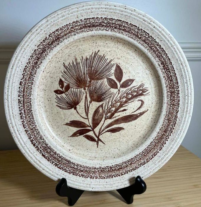 Vintage Homespun English Churchill Stone-cast “Cottonwood” pattern