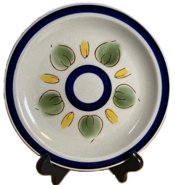 Vintage Japanese Crest-Stone Stoneware Discontinued Plate